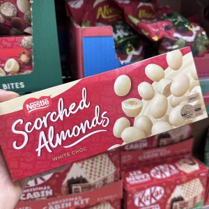 Nestle 杏仁白朱古力珠 240g