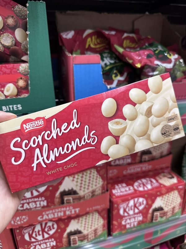 Nestle 杏仁白朱古力珠 240g